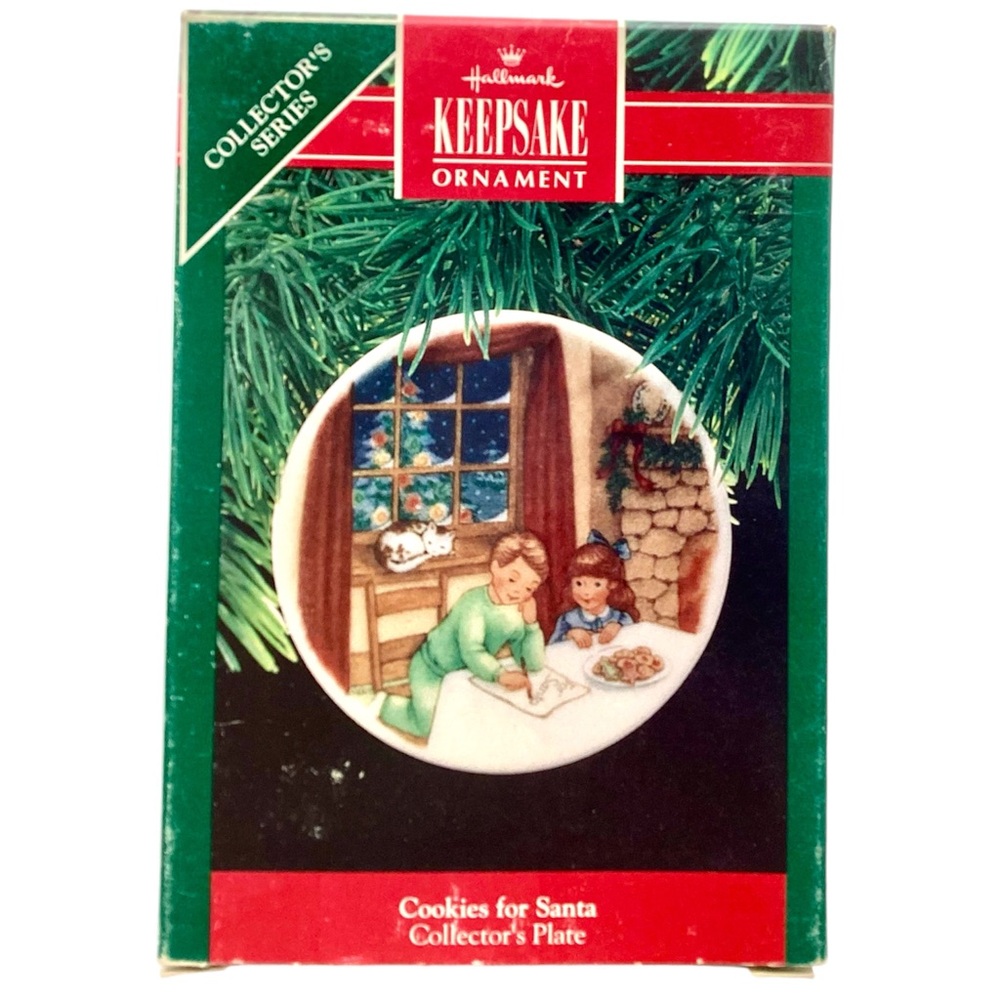 Hallmark 1990 “Cookies for Santa” Christmas Plate/Ornament with Stand - Picture 3 of 8